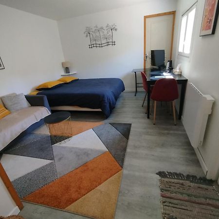 CAP NATURE - COSY T1 T3 T5 à 3km de Périgueux Boulazac Isle Manoire Exterior foto